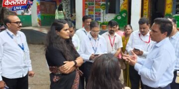 शालेय शिक्षण विभागाचे प्रधान सचिव रणजीतसिंह देओल यांची जळगाव जिल्ह्यातील शाळांना भेट