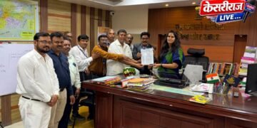 कर्मचाऱ्यांच्या प्रलंबित मागण्यांसाठी कास्ट्राईब महासंघाचे प्रशासनाला निवेदन