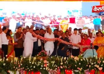 महाराष्ट्रात भाजप रुजविणाऱ्यांमध्ये प्रमोद महाजन, एकनाथ खडसे यांचे योगदान महत्त्वाचे – शरद पवार