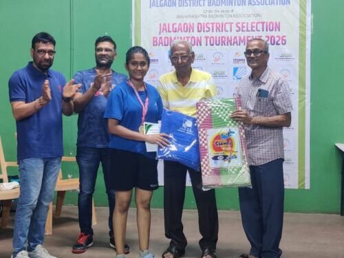 स्व. बबन भाऊ बाहेती स्मृती जिल्हा मानांकन कॅरम स्पर्धेत नईम अन्सारी विजेता