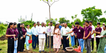 डॉ. केतकी पाटील यांच्यावर शुभेच्छांचा वर्षाव गोदावरी फाउंडेशन संचलित शैक्षणिक संस्थांमध्ये वाढदिवस जल्लोषात