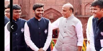 स्वातंत्र्यदिन सोहळ्यासाठी विशेष अतिथी म्हणून भुसावळच्या रिद्धेश अनंत बेंडाळेना मिळाला सन्मान