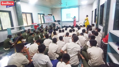जिल्हा मानांकन कॅरम स्पर्धेत रईस शेख विजेता तर नईम अन्सारी उपविजयी