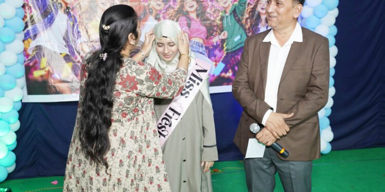 डॉ. वर्षा पाटील वूमेन्समध्ये ‘फ्रेशर्स स्पॉटलाइट’ उत्साहात