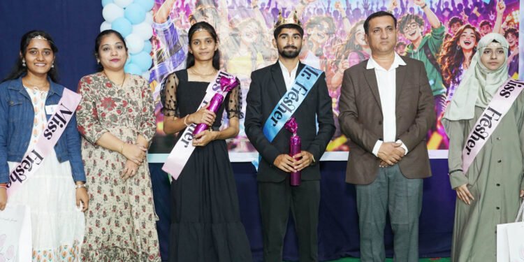 डॉ. वर्षा पाटील वूमेन्समध्ये ‘फ्रेशर्स स्पॉटलाइट’ उत्साहात