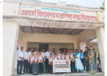 कानळदा येथे ‘धर्मवीर फाऊंडेशन’, लोकसेवक मधुकरराव चौधरी महाविद्यालय ‘तर्फे विद्यार्थ्यांना स्वसंरक्षण प्रात्यक्षिकांचे धडे