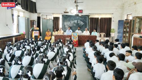 बारी समाज माध्यमिक व उच्च माध्यमिक विद्यालयात वाचन प्रेरणा दिवस उत्साहात साजरा