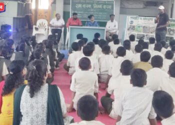 अनुभूती इंग्लीश मिडीयम स्कूलमध्ये वन्यजीव सप्ताहानिमित्त ‘साप वाचवा, निसर्ग वाचवा’चा जागर