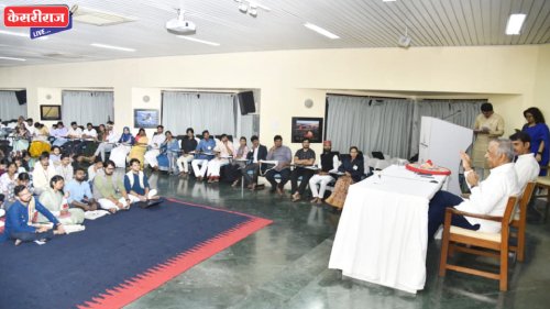 गांधीतीर्थचे कार्य दीपस्तंभाप्रमाणे – अशोक जैन