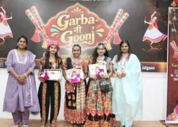 गोदावरी कॉलेज ऑफ नर्सिंगमध्ये ‘गरबा नी गूंज’द्वारे भक्तीचा जागर